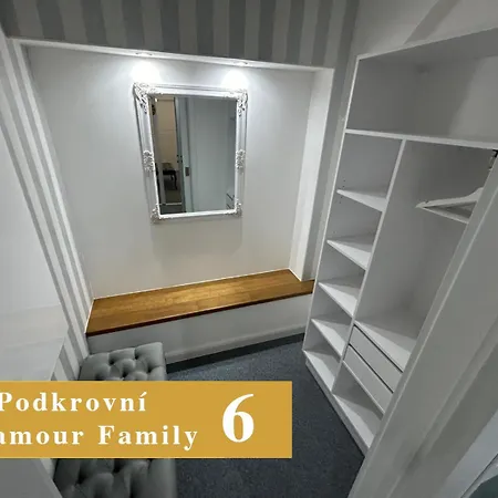 Efipa Glamour Lägenhet Plzeň